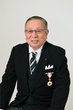 会長、高場保信が「令和二年春の叙勲」にて、「旭日双光章」を受章。